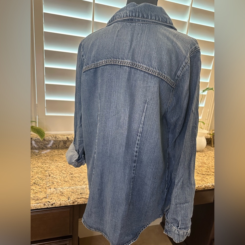 Kut from the Kloth “Grace” Denim Shirt, Size M - Picture 3 of 7